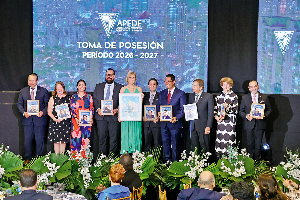 EMPRESARIALES | Juramentan directiva EMPRESARIALES | Juramentan directiva