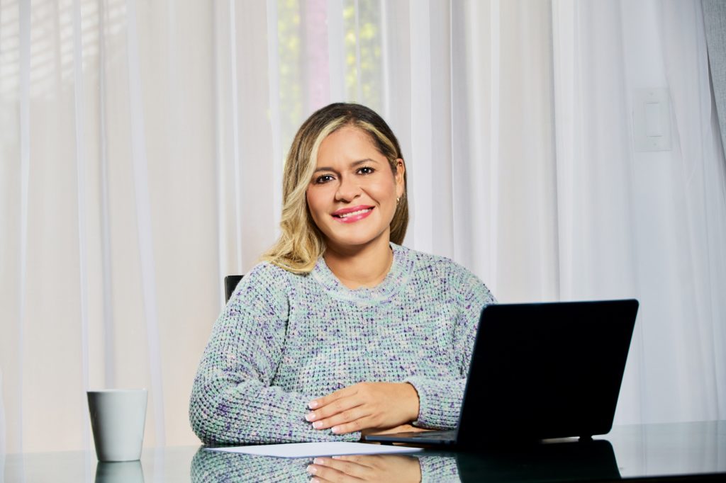 GERENTE DEL MES | KAREN HURTADO GERENTE DEL MES | KAREN HURTADO