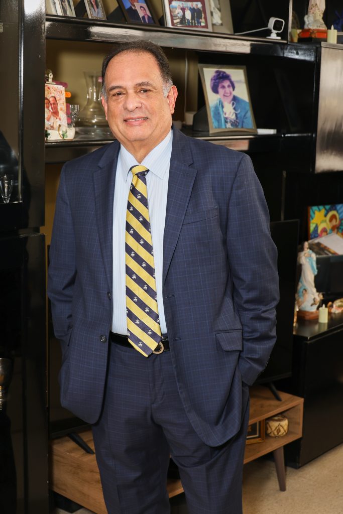MR. TIE  | Juan B. McKay