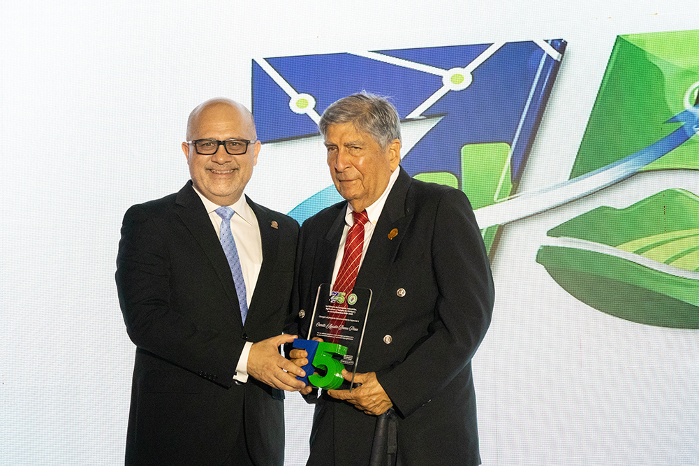 EMPRESARIALES EVENTOS  | 75 Años de trayectoria