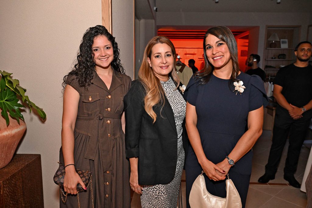 EVENTOS MODA SOCIALES  | VÉLEZ INAUGURA SU NUEVA FLAGSHIP EN MULTIPLAZA Y REFUERZA SU PRESENCIA EN PANAMÁ