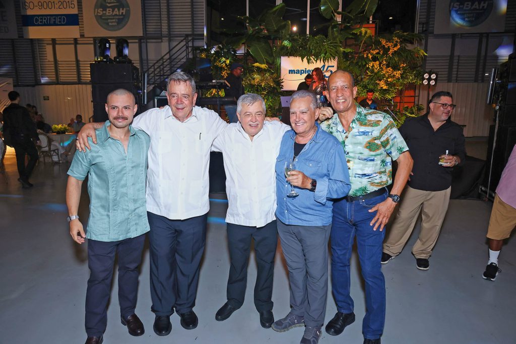 EMPRESARIALES EVENTOS | 45 Años de Trayectoria EMPRESARIALES EVENTOS | 45 Años de Trayectoria
