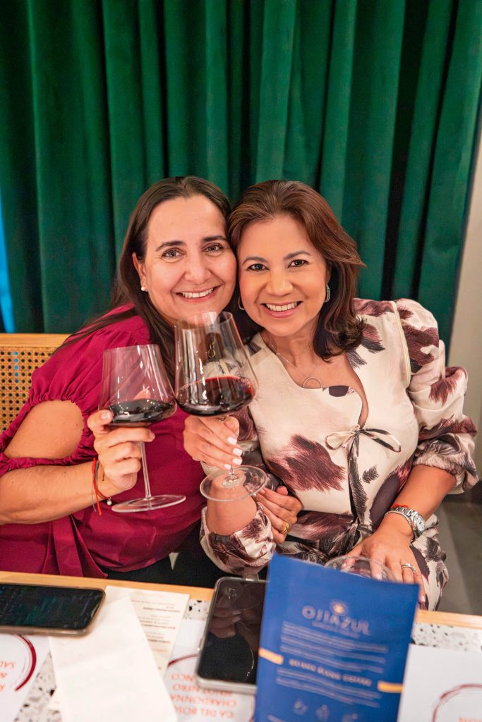 EVENTOS SOCIALES | UNA NOCHE PARA PROTEGER A LAS TORTUGAS MARINAS EVENTOS SOCIALES | UNA NOCHE PARA PROTEGER A LAS TORTUGAS MARINAS